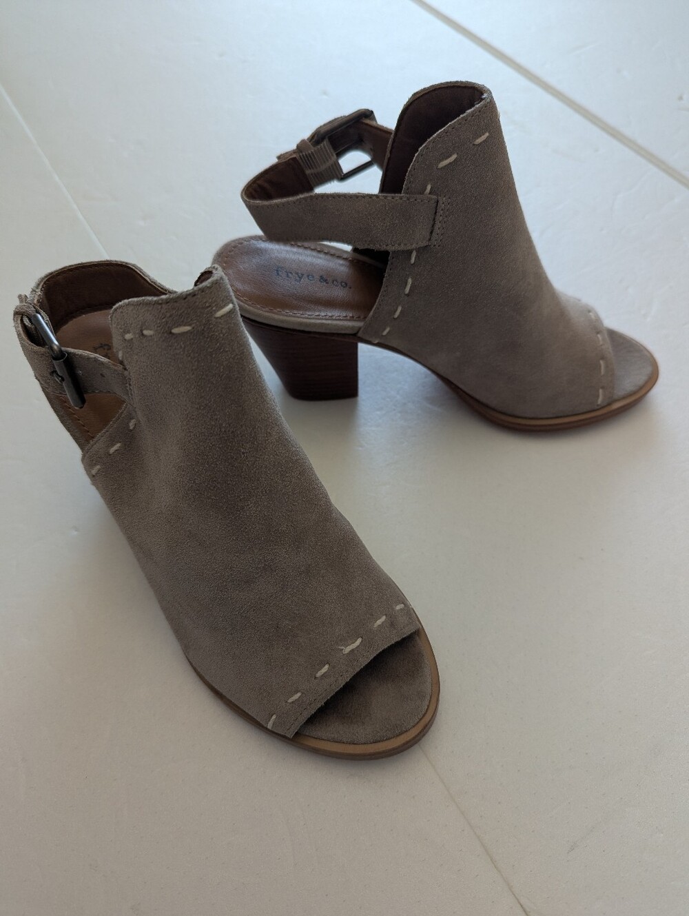 Frye&Co Ash Taupe Suede Slingback Block Heel Sandal